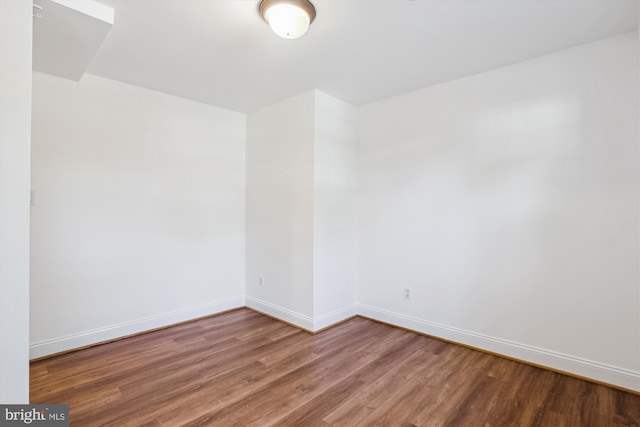 101 Oakmont Ct NE, Vienna, VA 22180 - spare room featuring wood finished floors and baseboards