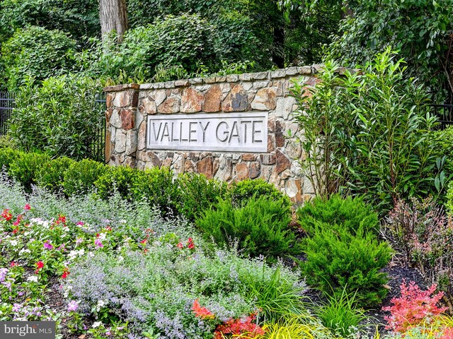 26 Bellchase Ct Unit B, Pikesville, MD 21208 - view of community / neighborhood sign
