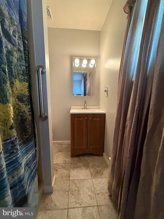 166 Elmtowne Blvd, Hammonton, NJ 08037 - full bath featuring baseboards, vanity, and stone tile floors