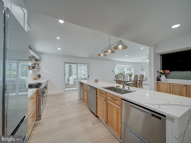 1782 Shaftsbury Ave, Crofton, MD 21114 - kitchen featuring a sink, stainless steel appliances, light wood-type flooring, recessed lighting, and ceiling fan
