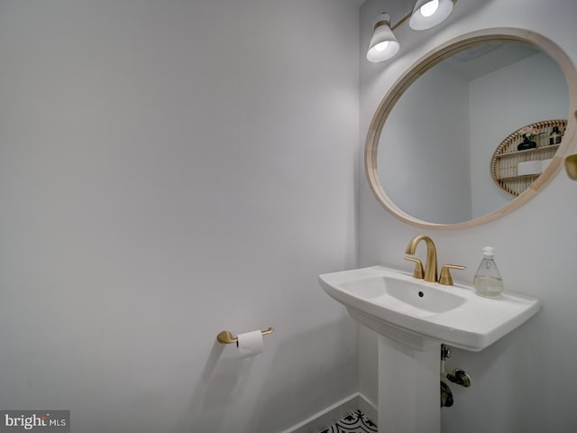 1782 Shaftsbury Ave, Crofton, MD 21114 - bathroom with baseboards