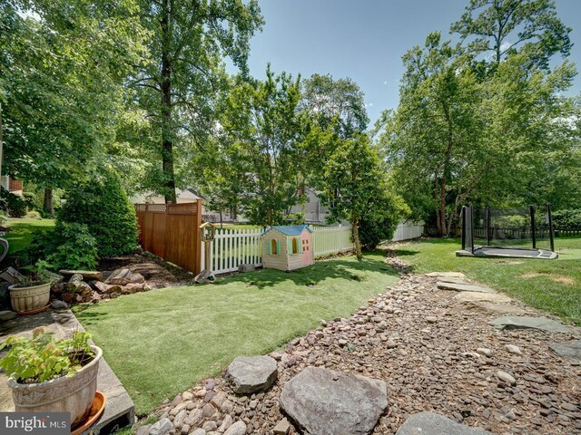 1782 Shaftsbury Ave, Crofton, MD 21114 - view of yard