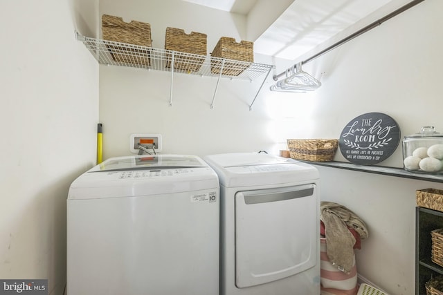 31 Walters Way, Dover, DE 19904 - washroom with washing machine and clothes dryer