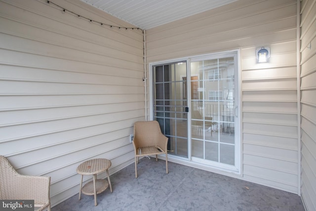 2350 Merseyside Dr, Woodbridge, VA 22191 - view of patio / terrace