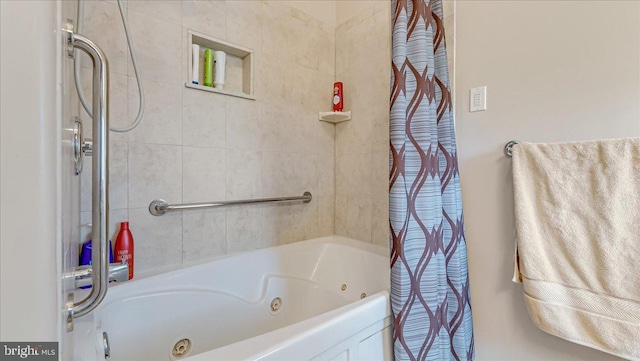 bathroom featuring a combined bath / shower with jetted tub