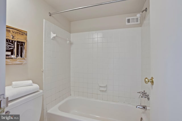 5300 Holmes Run Pkwy Unit 407, Alexandria, VA 22304 - bathroom with toilet and tub / shower combination