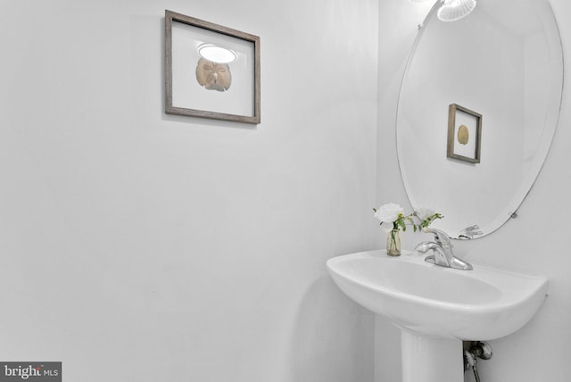 2505 Wheat Meadow Ct, Herndon, VA 20171 - bathroom with a sink
