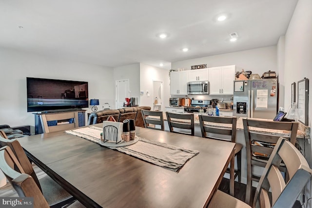 305 Maple Run Dr, York, PA 17404 - dining room featuring recessed lighting