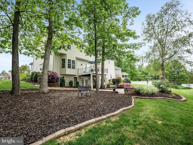 126 Boydton Plank Dr, Stephens City, VA 22655 - view of yard featuring a deck