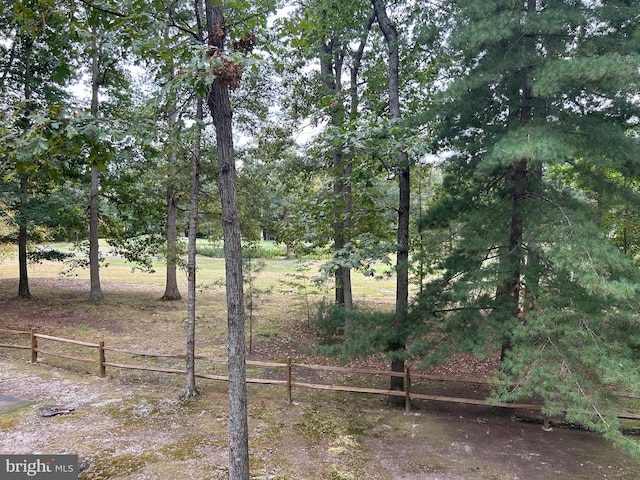 115 Carnoustie Rd, Dover, DE 19904 - view of yard with fence