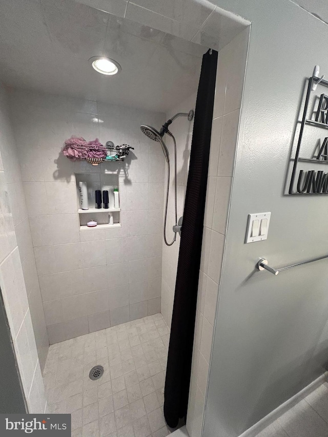 115 Carnoustie Rd, Dover, DE 19904 - bathroom featuring a stall shower