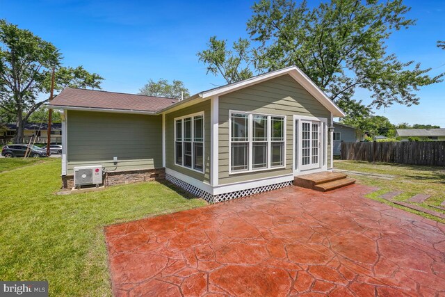 905 Burke Dr, Woodbridge, VA 22191 - back of house with a patio area, a cooling unit, and entry steps