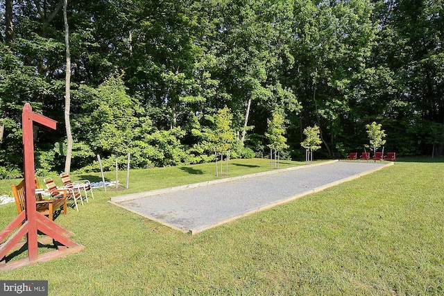 701 Ballast Way, Annapolis, MD 21401 - view of green lawn with a bocce ball area