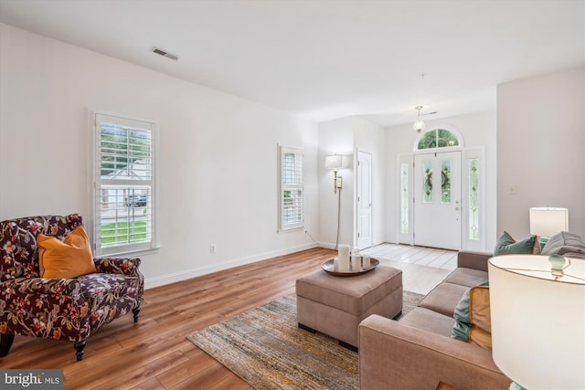701 Ballast Way, Annapolis, MD 21401 - living room featuring light wood-style floors and baseboards
