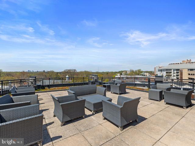 view of patio featuring an outdoor hangout area