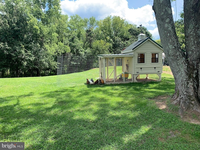 16350 Matthews Rd, Monkton, MD 21111 - view of grassy yard featuring exterior structure and an outdoor structure