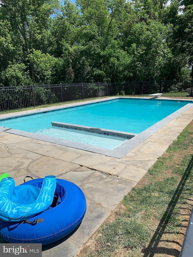 16350 Matthews Rd, Monkton, MD 21111 - view of swimming pool with fence
