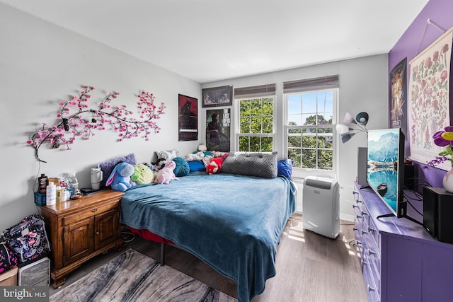 1 Deep Pond Dr, Spring City, PA 19475 - bedroom with wood finished floors
