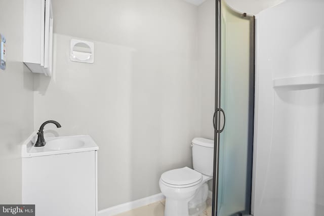 3104 Dynasty Dr, District Heights, MD 20747 - full bath featuring toilet, tile patterned floors, vanity, and a shower