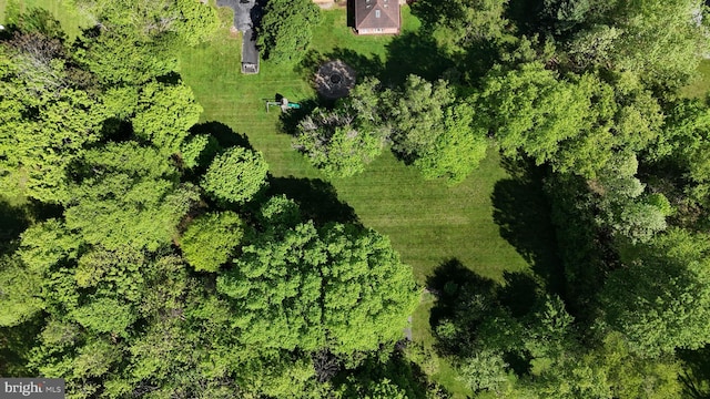 aerial view of property and surrounding area