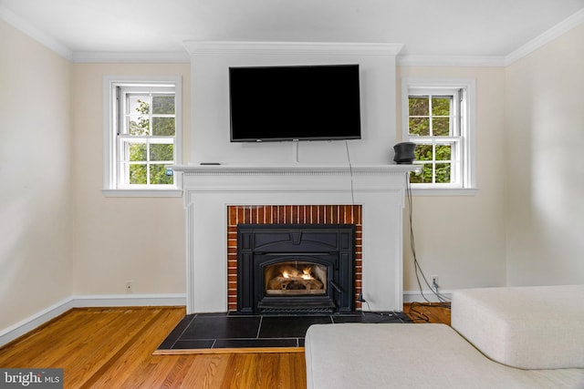 1417 Glendale Rd, Baltimore, MD 21239 - detailed view of wood finished floors, ornamental molding, and baseboards
