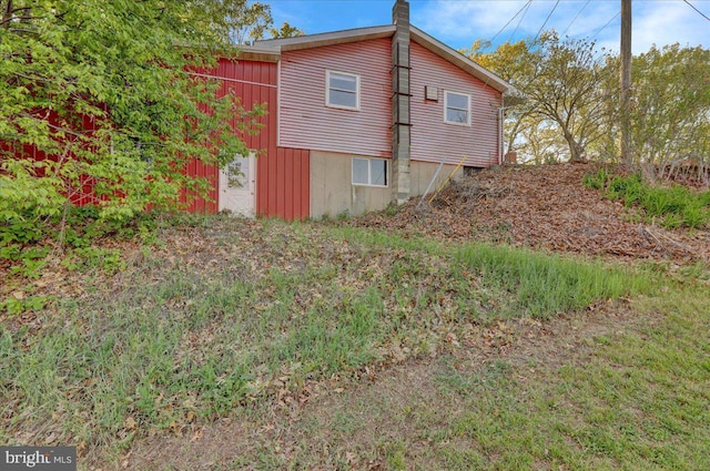 70 Miller Rd, Kutztown, PA 19530 - view of side of home