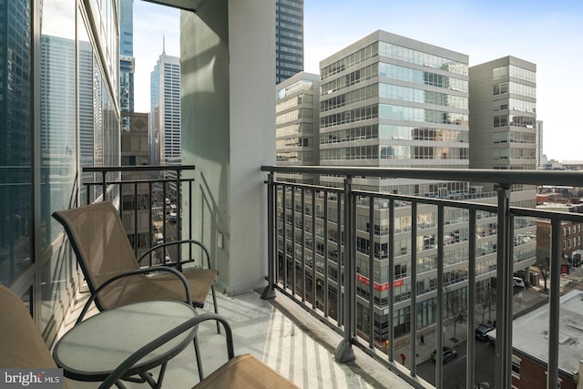 2101 Market St Unit 705, Philadelphia, PA 19103 - balcony featuring a city view