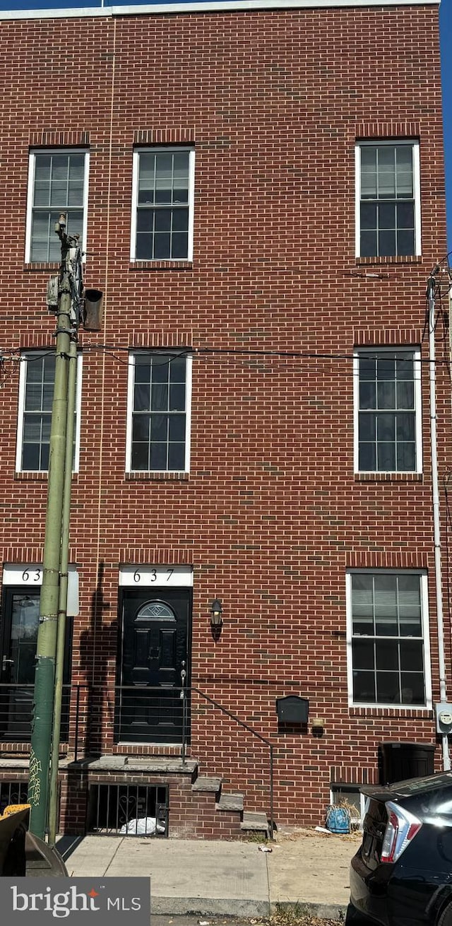 view of building exterior