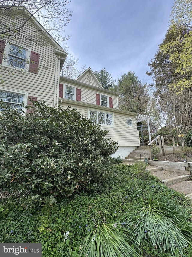 view of home's exterior