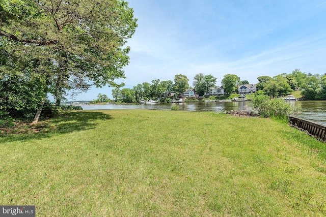 424 Alameda Pkwy, Arnold, MD 21012 - view of grassy yard featuring a water view