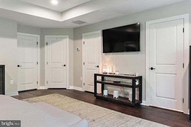 138 Merrimack Way, Arnold, MD 21012 - bedroom featuring dark wood-style flooring, baseboards, and recessed lighting