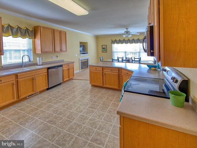 kitchen with dishwasher, visible vents, a sink, a peninsula, and crown molding