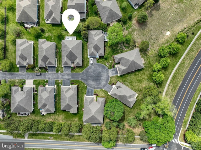 birds eye view of property featuring a residential view