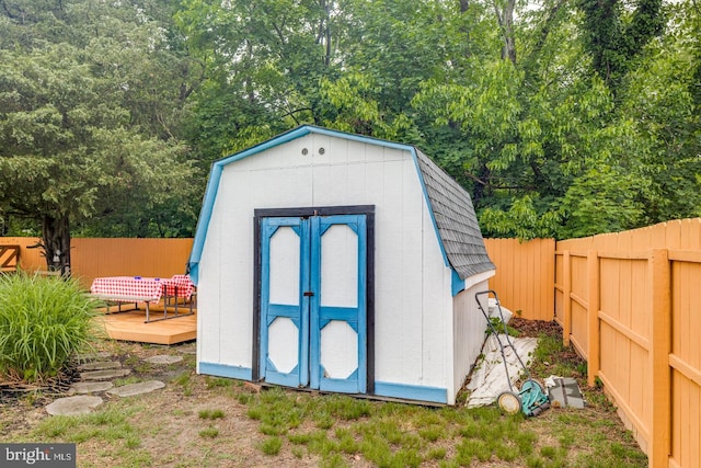 33 Miracle Dr, Williamstown, NJ 08094 - view of shed with a fenced backyard