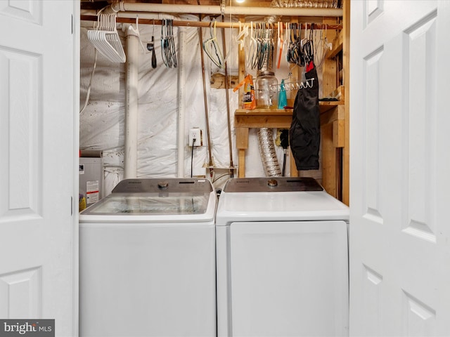 laundry area featuring washer and clothes dryer