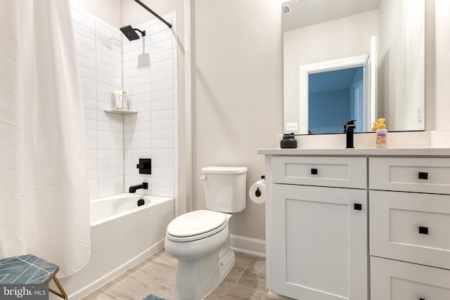7679 Cross Creek Dr, Columbia, MD 21044 - bathroom with toilet, vanity, shower / bath combo, and baseboards