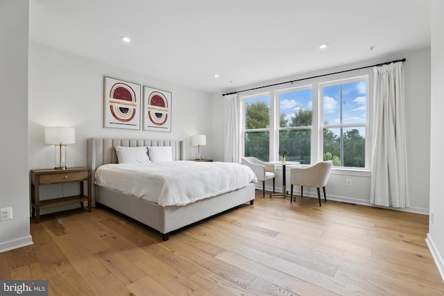 4140 Legato Rd Unit 47, Fairfax, VA 22033 - bedroom featuring light wood-style floors, baseboards, and recessed lighting
