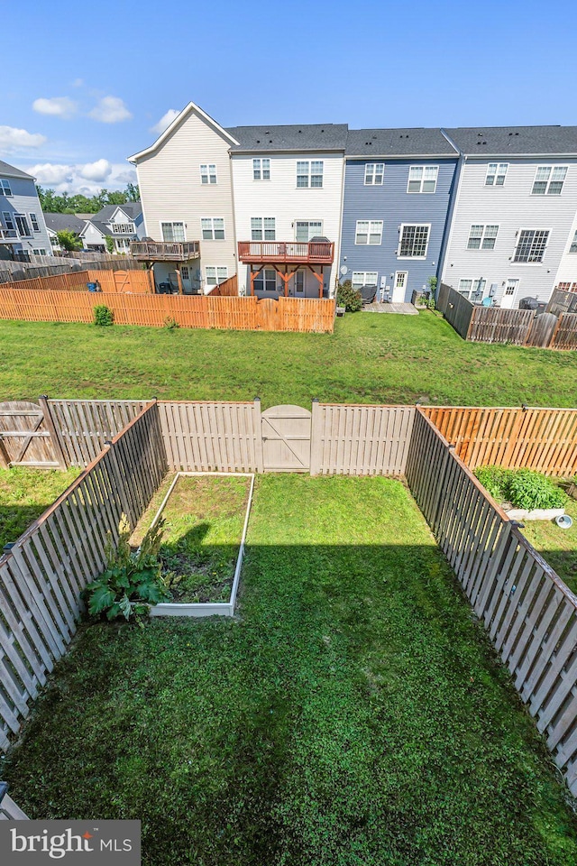 105 Poinsettia Way, Stephenson, VA 22656 - view of yard with a residential view