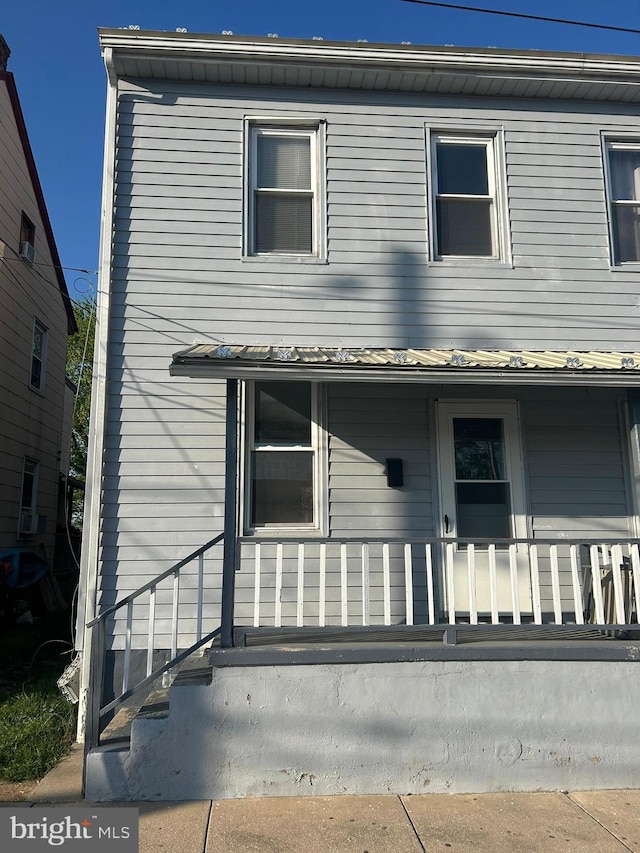 view of front of house with covered porch