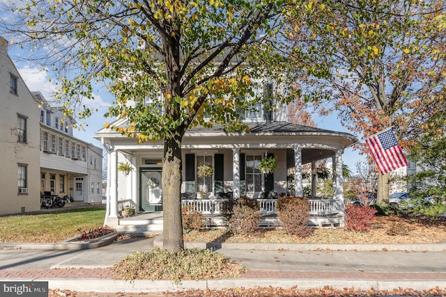 bungalow-style house with covered porch