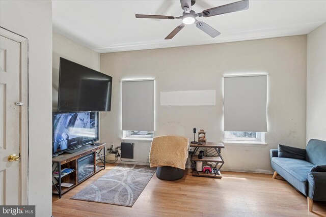 2059 W Oxford St, Philadelphia, PA 19121 - living area featuring wood finished floors and a ceiling fan