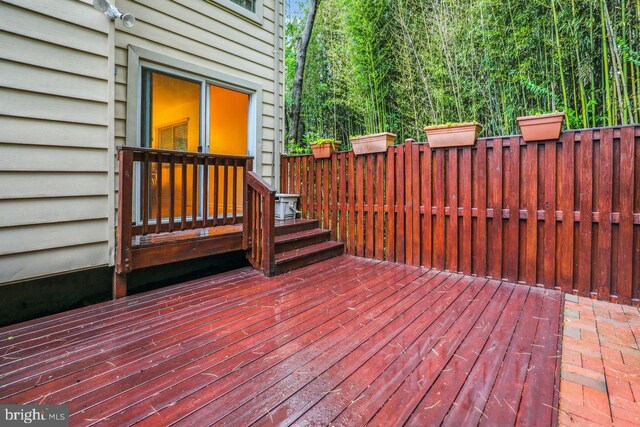 1211 Hesselius Ct, Annapolis, MD 21403 - view of wooden terrace