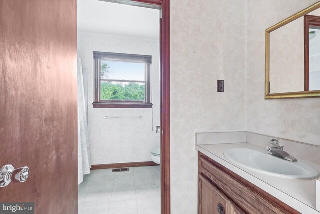 237 Bordentown-Georgetown Rd, Chesterfield, NJ 08515 - full bathroom featuring toilet and vanity