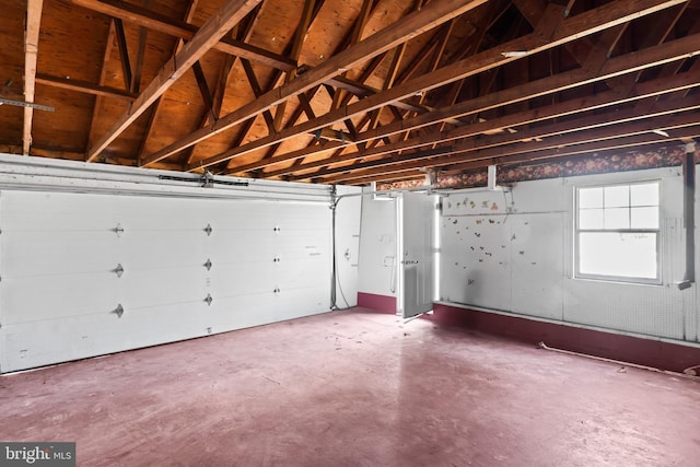 5004 Barnaby Ln, Oxon Hill, MD 20745 - view of garage
