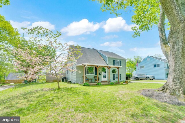 40 Robarts Dr, Phoenixville, PA 19460 - victorian-style house featuring a front lawn and covered porch