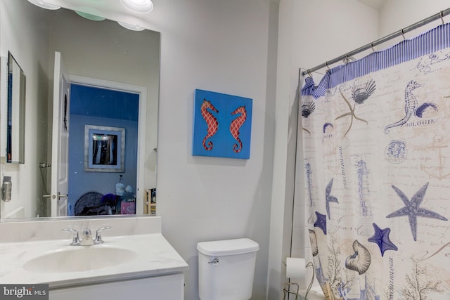 4902 Bridle Ridge Rd, Upper Marlboro, MD 20772 - bathroom with vanity, toilet, and a shower with curtain