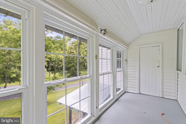 unfurnished sunroom with a healthy amount of sunlight