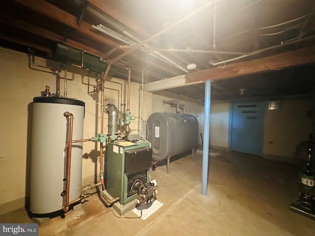 481 Laudermilch Rd, Hershey, PA 17033 - utility room with water heater, oil tank, and a heating unit