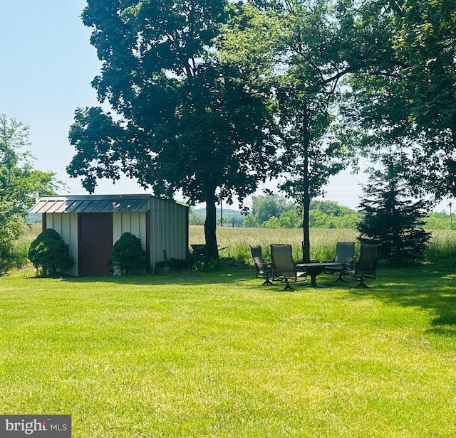 481 Laudermilch Rd, Hershey, PA 17033 - view of green lawn