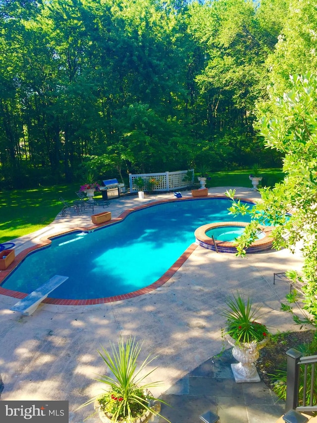 1389 Lamplighter Cir, Gwynedd, PA 19436 - outdoor pool featuring a patio, a diving board, and an in-ground hot tub